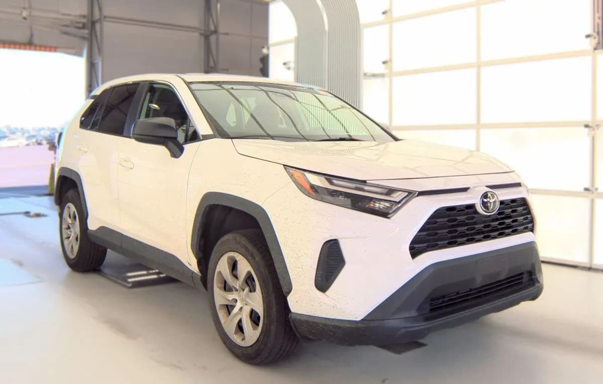 2024 TOYOTA RAV4 LE 4