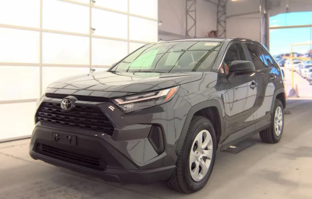 2025 TOYOTA RAV4 LE