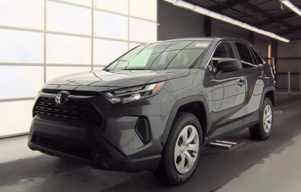 2025 TOYOTA RAV4 LE