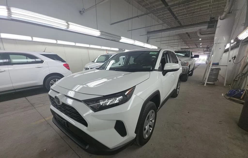 2022 TOYOTA RAV4 LE