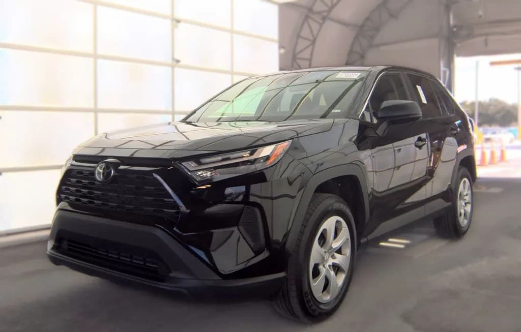 2024 TOYOTA RAV4 LE
