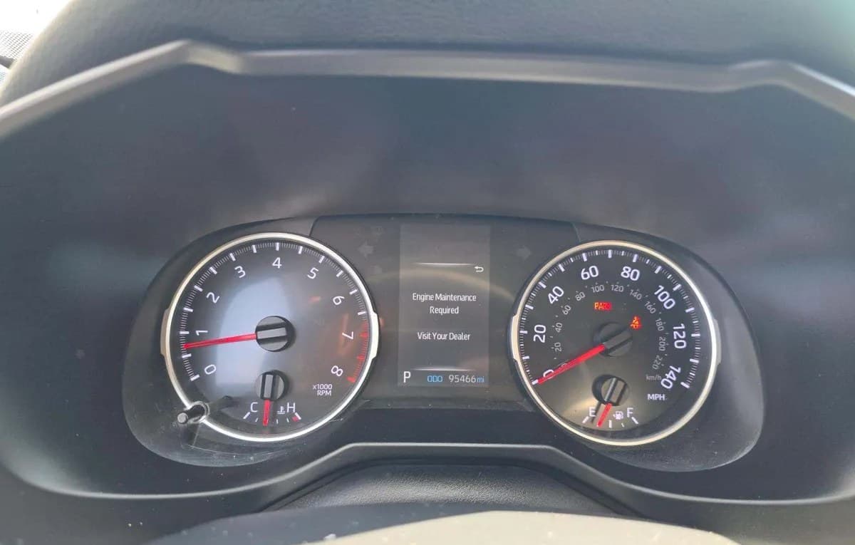 2019 TOYOTA RAV4 LE 6