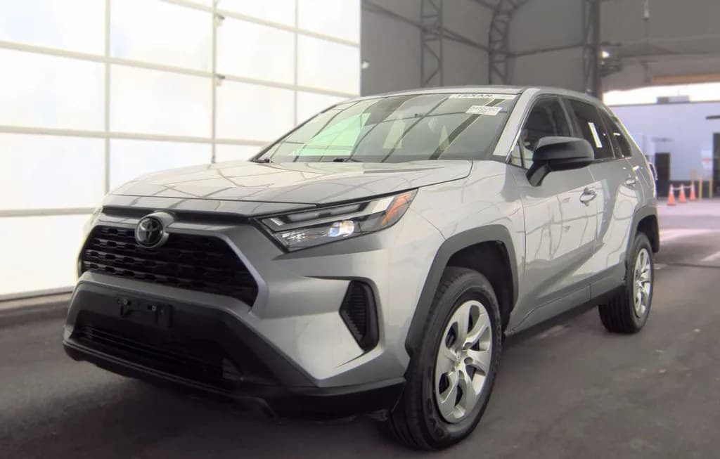 2023 TOYOTA RAV4 LE