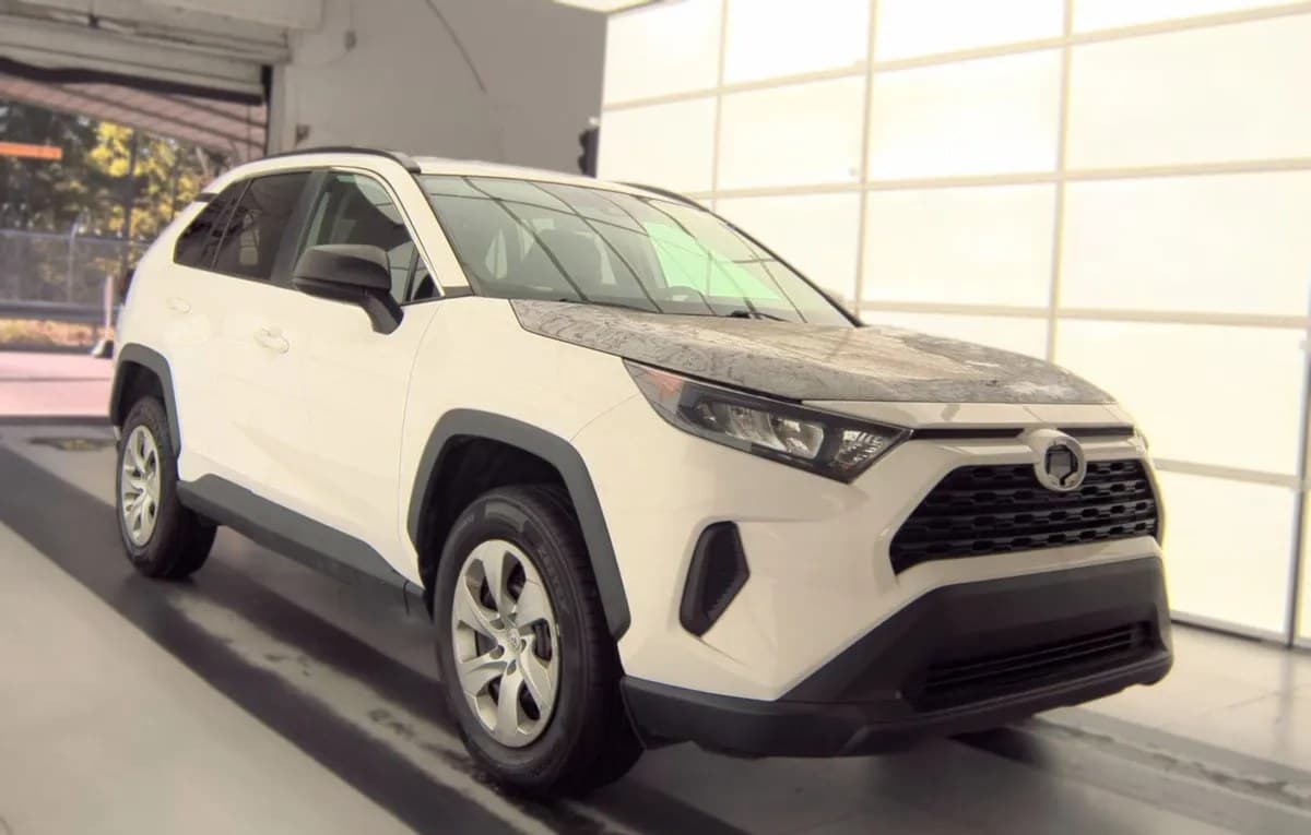 2021 TOYOTA RAV4 LE 4