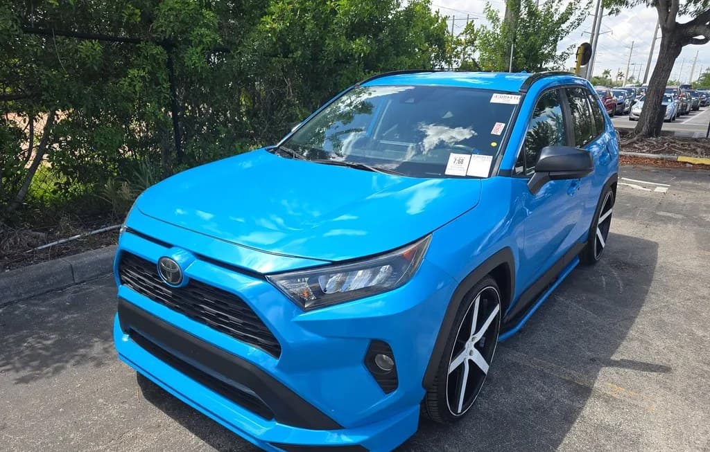 2019 TOYOTA RAV4 LE