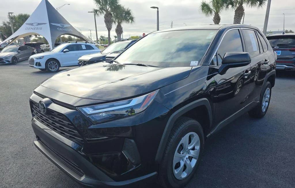 2025 TOYOTA RAV4 LE