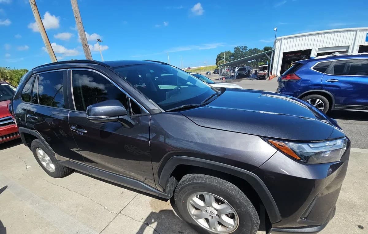2023 TOYOTA RAV4 XLE 4