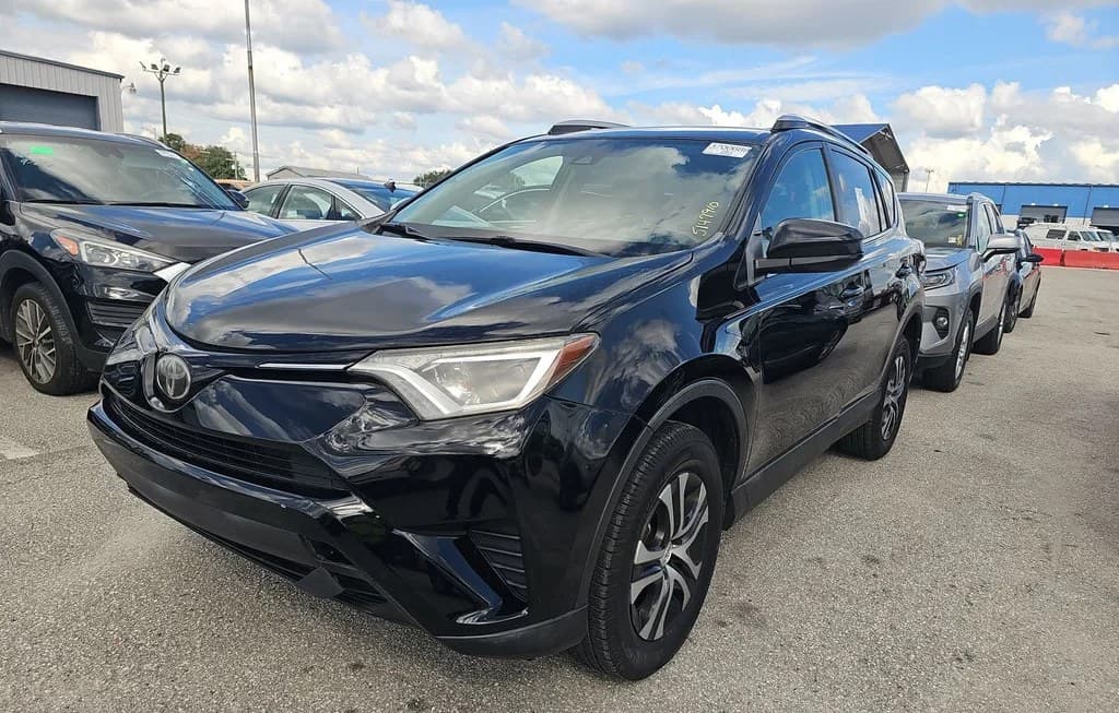 2018 TOYOTA RAV4 LE
