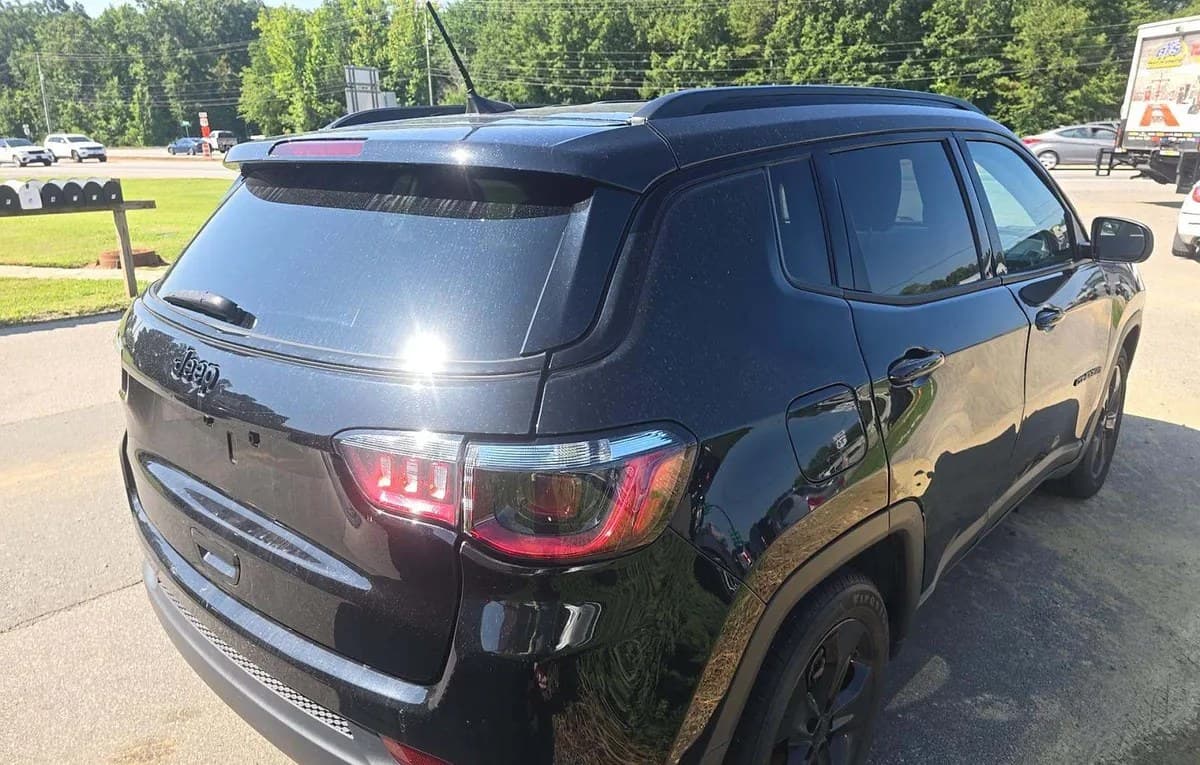 2021 JEEP COMPASS LATITUDE ALTITUDE Edition 4