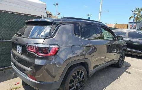 2022 JEEP COMPASS LATITUDE ALTITUDE Edition 4
