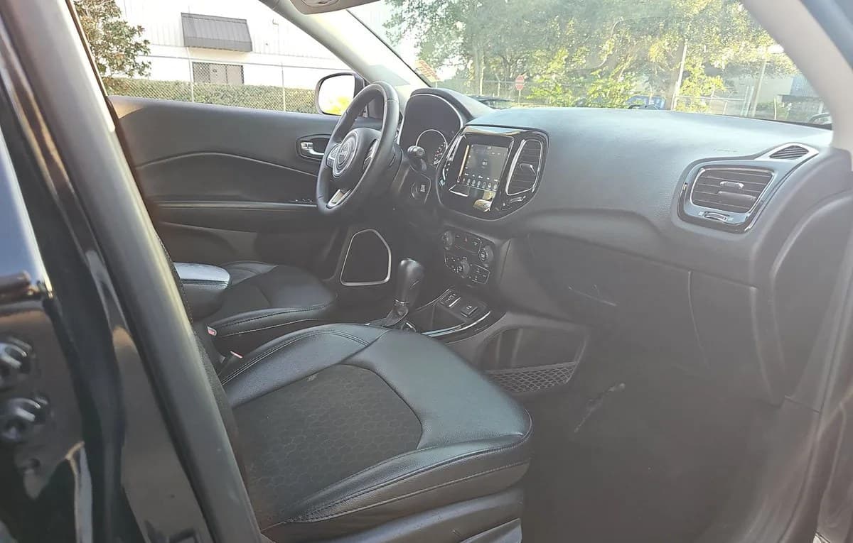 2021 JEEP COMPASS LATITUDE ALTITUDE Edition 5