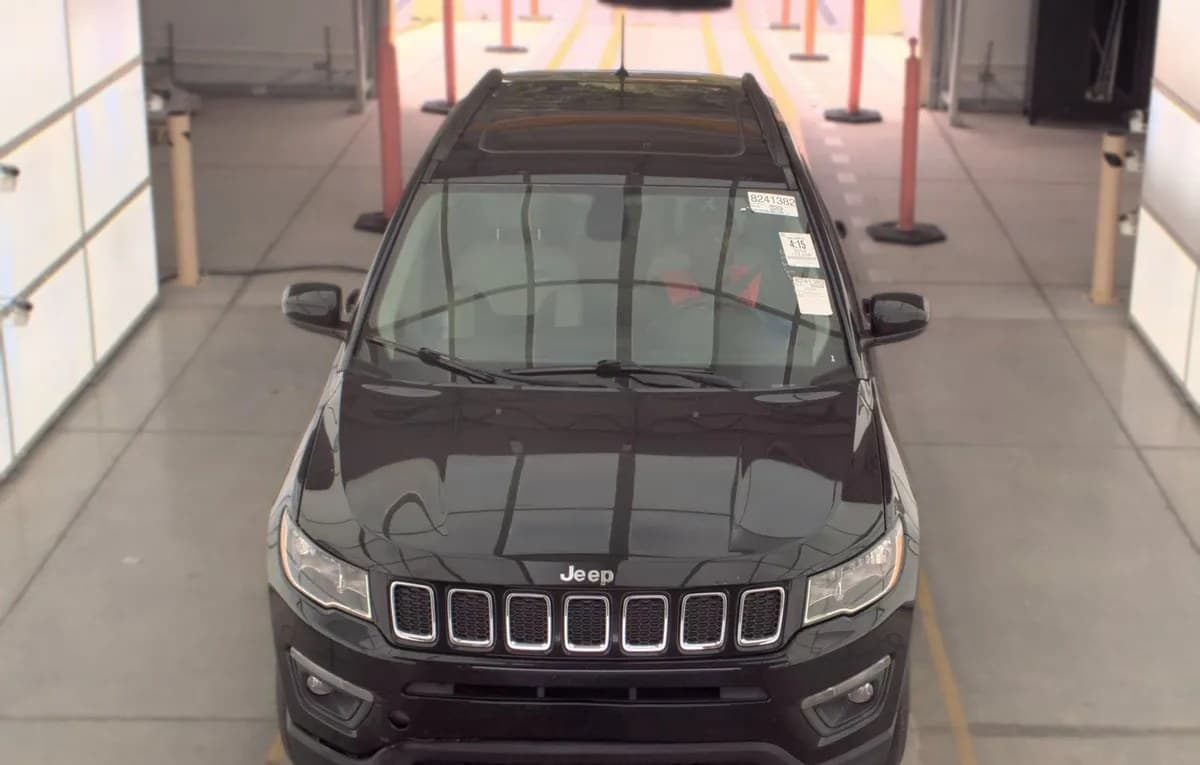 2018 JEEP COMPASS LATITUDE W/SUN & WHEEL PKG 3