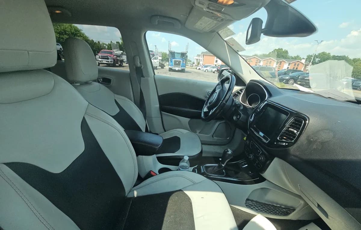 2020 JEEP COMPASS Limited 5