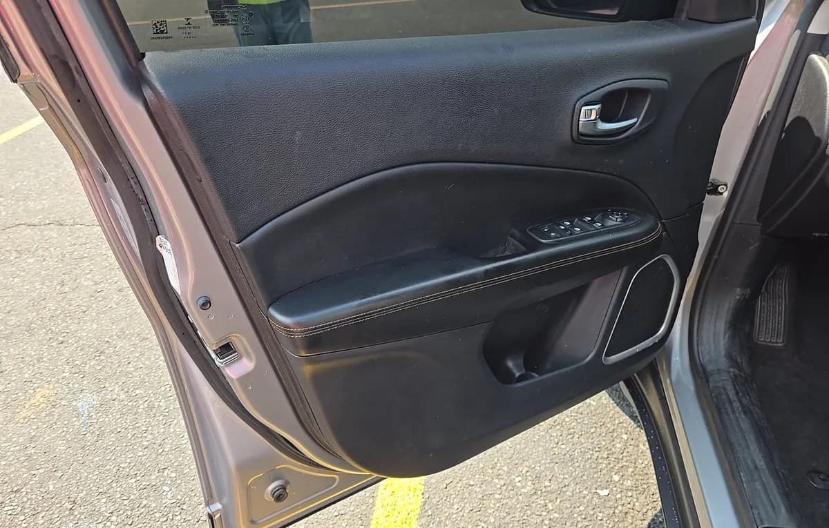 2020 JEEP COMPASS LIMITED 6
