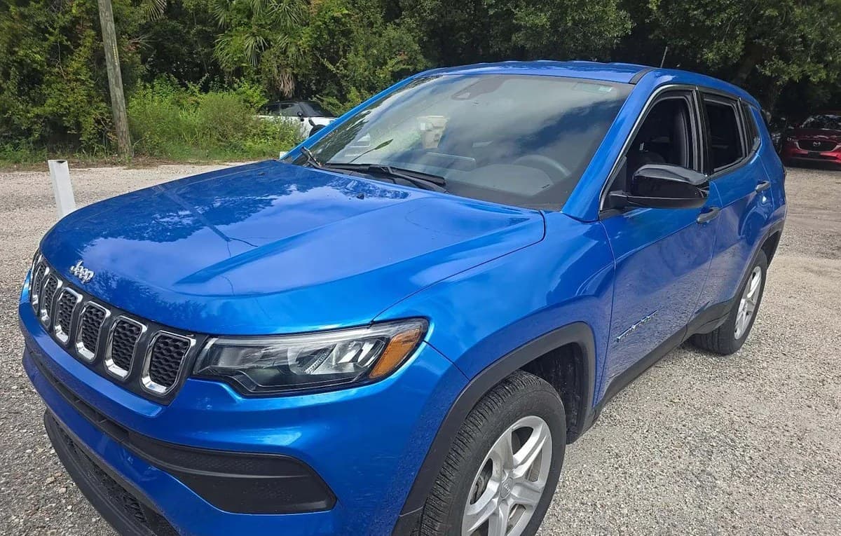 2023 JEEP COMPASS Sport 2