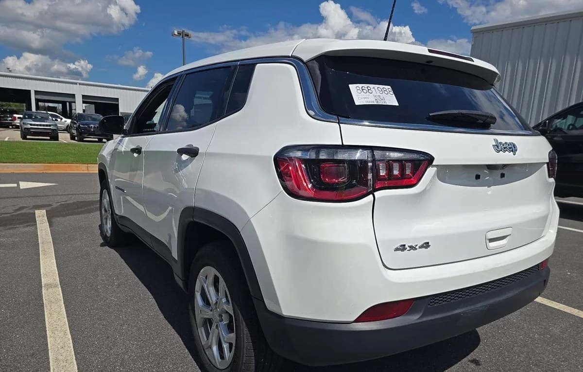 2024 JEEP COMPASS SPORT 3