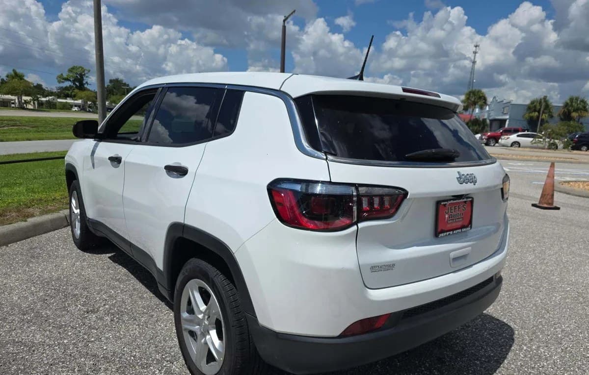 2023 JEEP COMPASS Sport 3