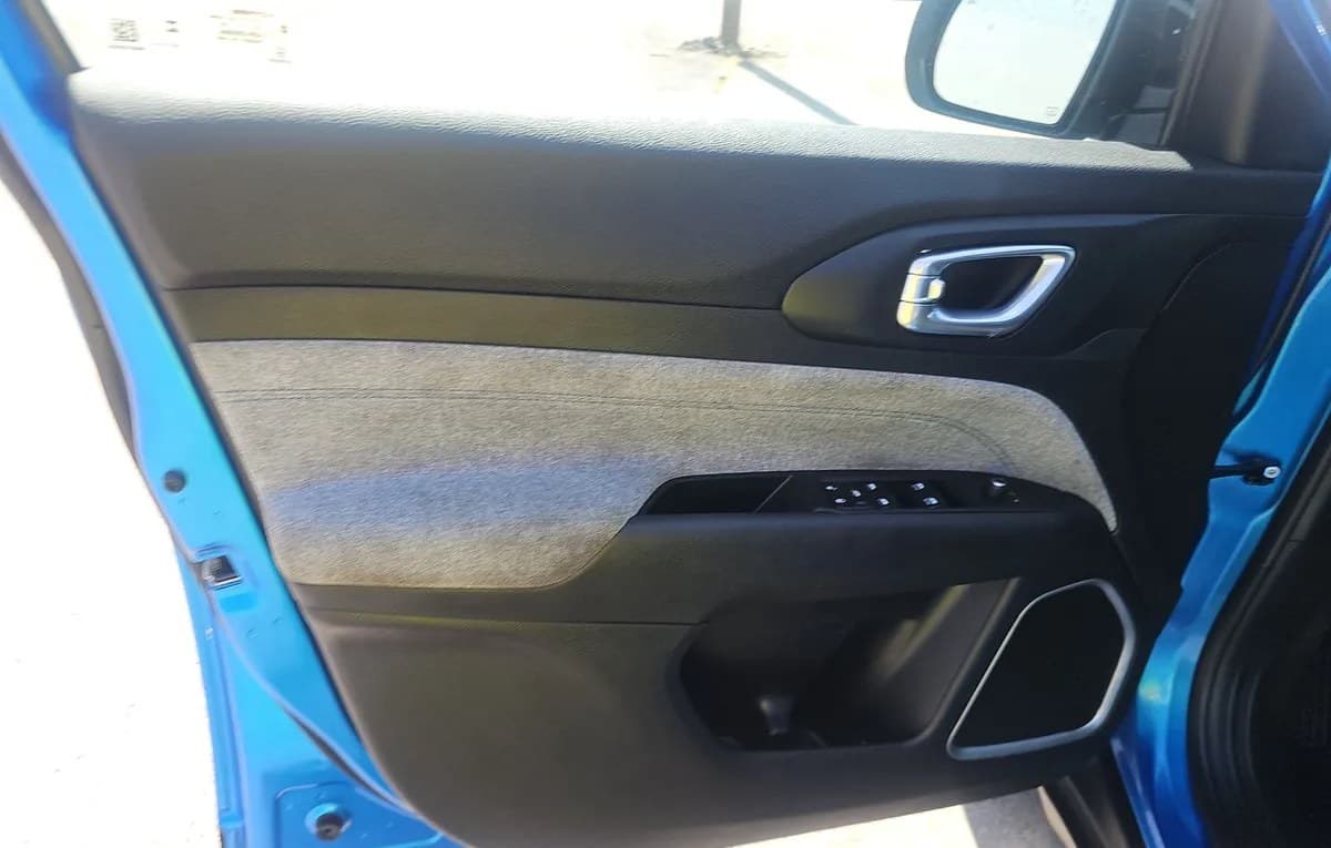 2025 JEEP COMPASS Sport 6