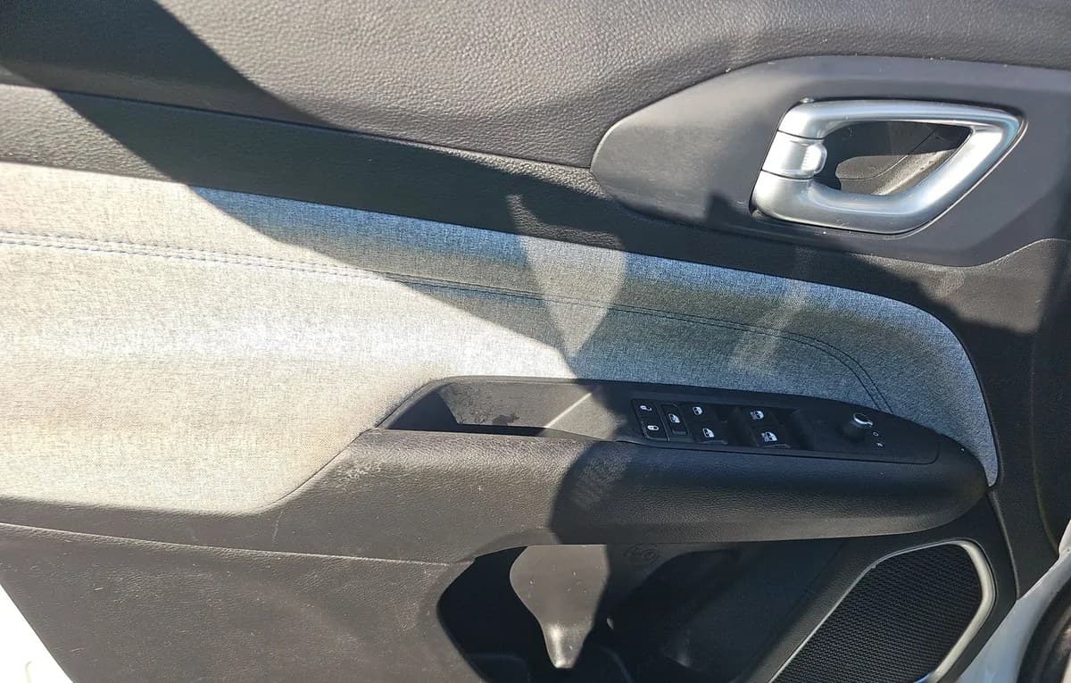 2023 JEEP COMPASS Sport 6