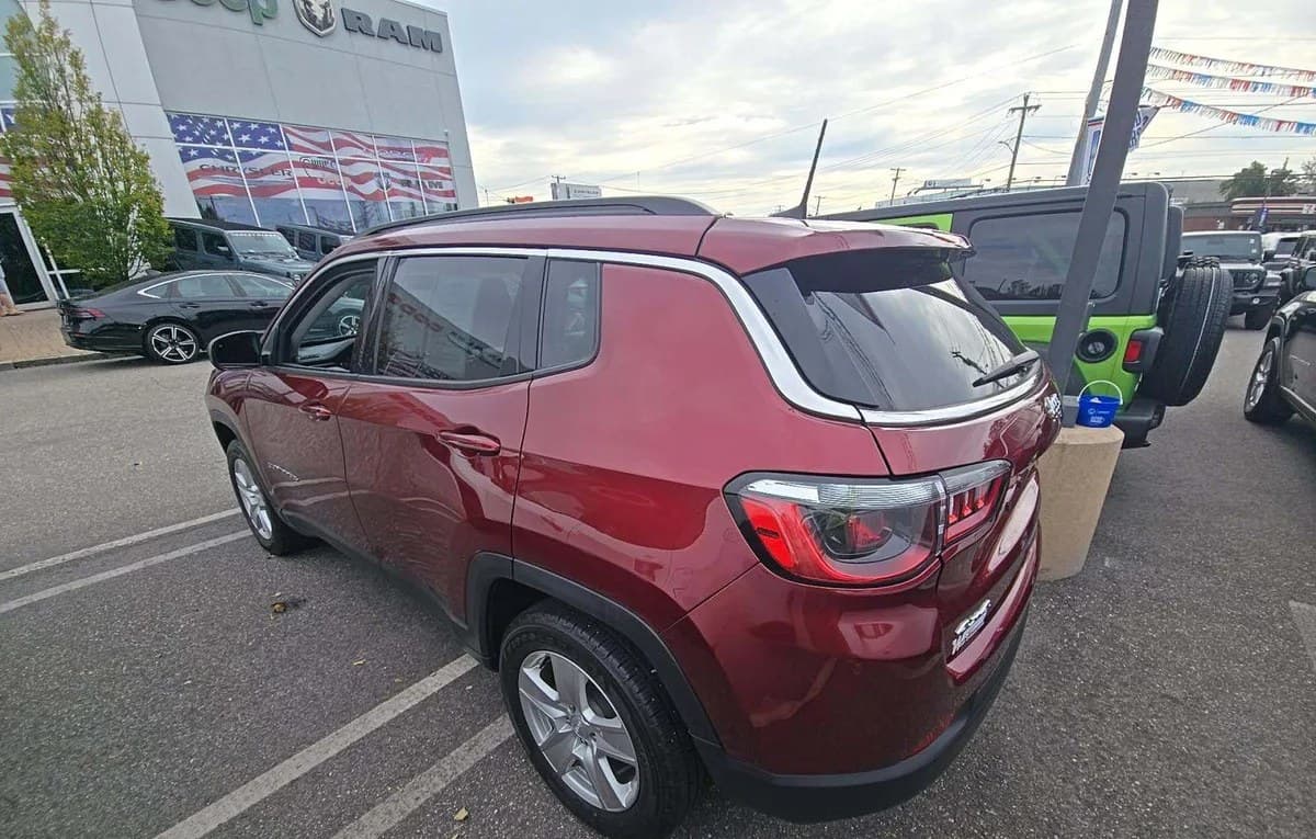 2022 JEEP COMPASS Latitude 3