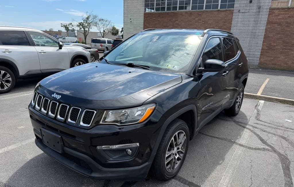 2017 JEEP COMPASS LATITUDE 1