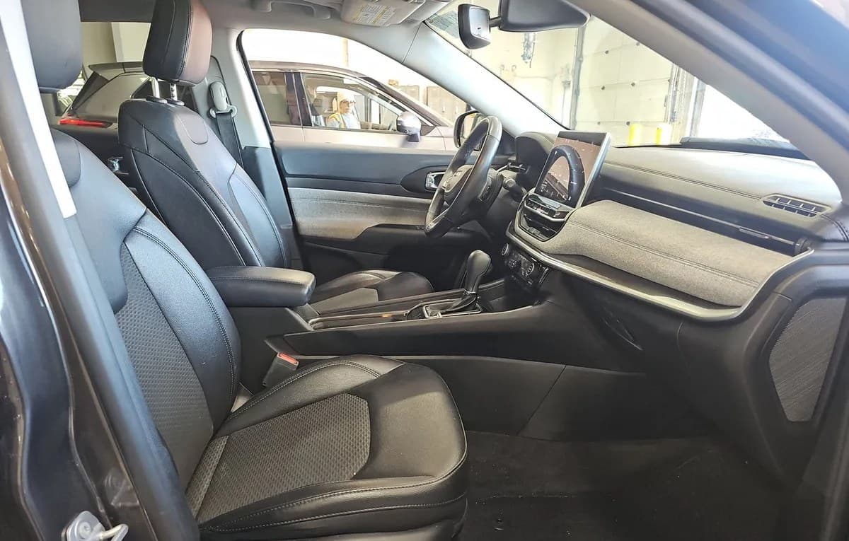 2022 JEEP COMPASS Latitude 5
