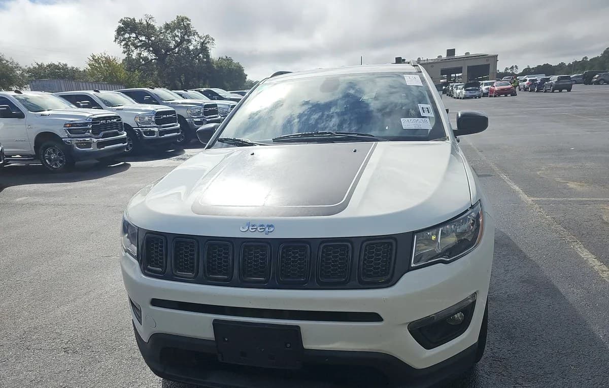 2019 JEEP COMPASS Latitude 2