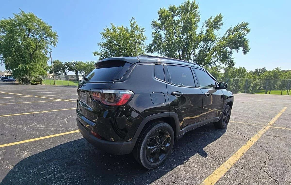 2021 JEEP COMPASS LATITUDE ALTITUDE Edition 4