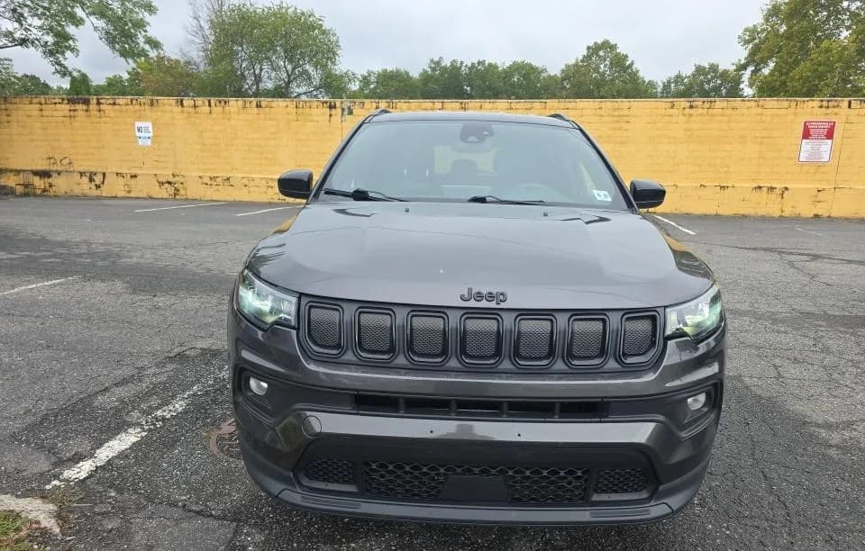 2022 JEEP COMPASS LATITUDE ALTITUDE Edition 3