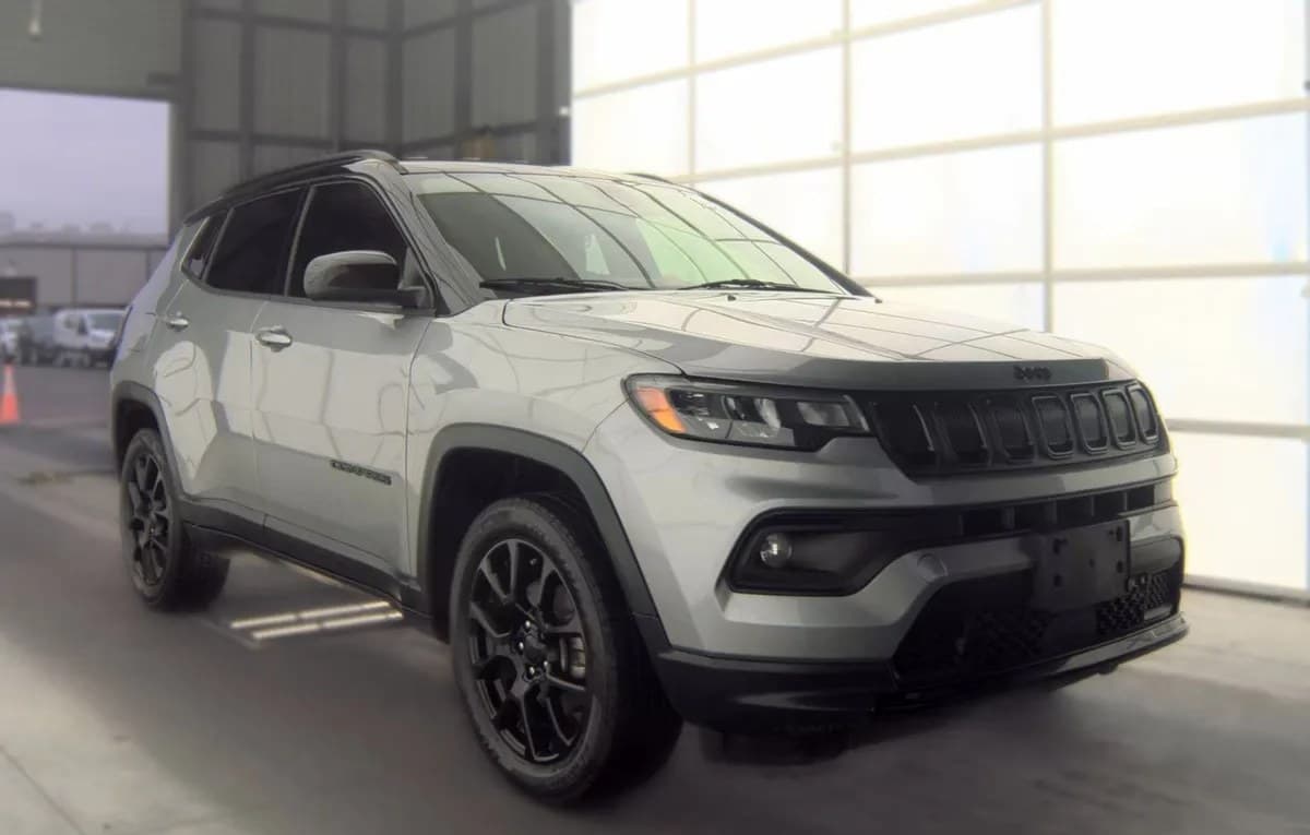 2022 JEEP COMPASS LATITUDE ALTITUDE Edition 3