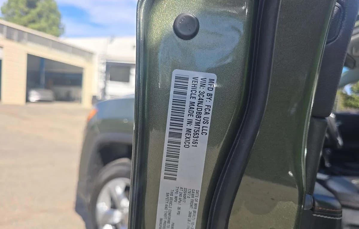 2021 JEEP COMPASS Latitude 3