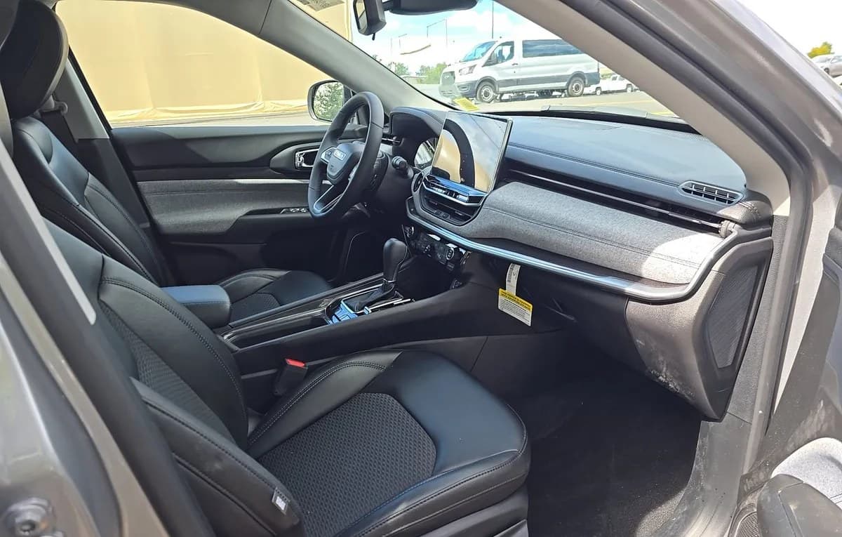 2022 JEEP COMPASS Latitude 5