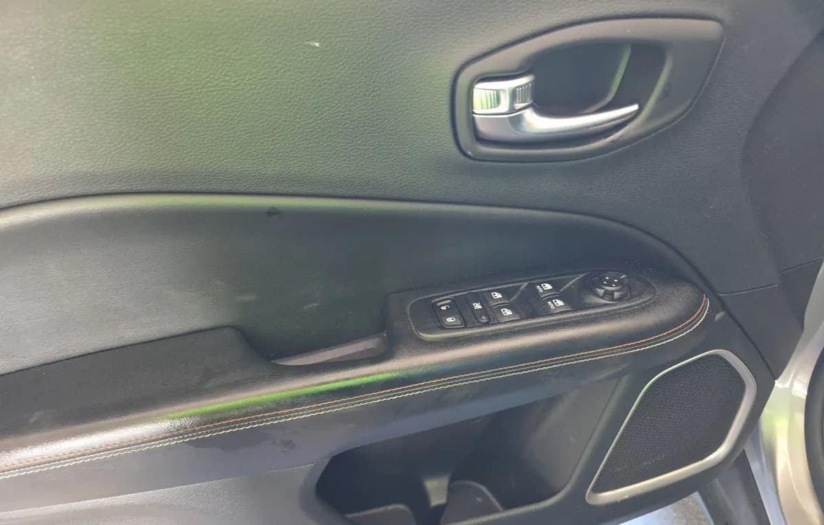 2020 JEEP COMPASS Latitude 6