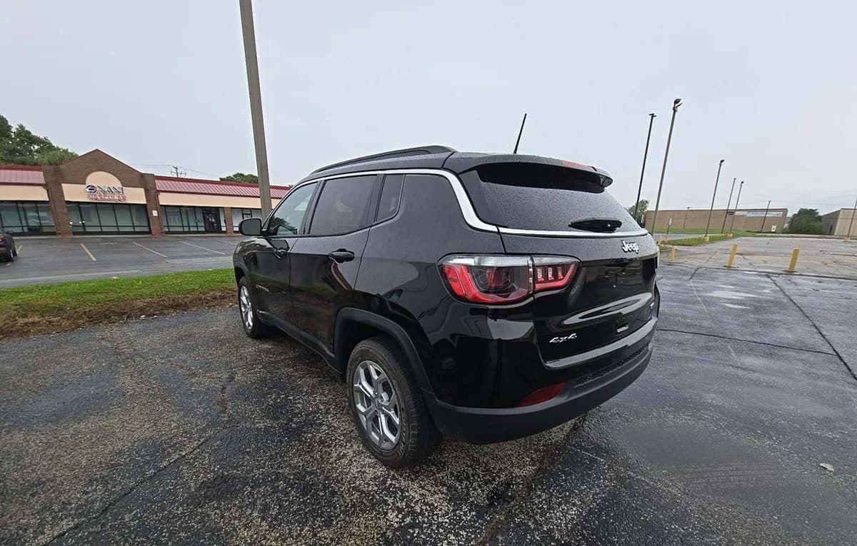 2024 JEEP COMPASS Latitude 3
