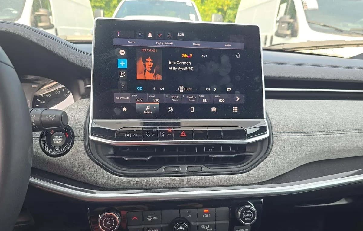 2024 JEEP COMPASS Latitude 7