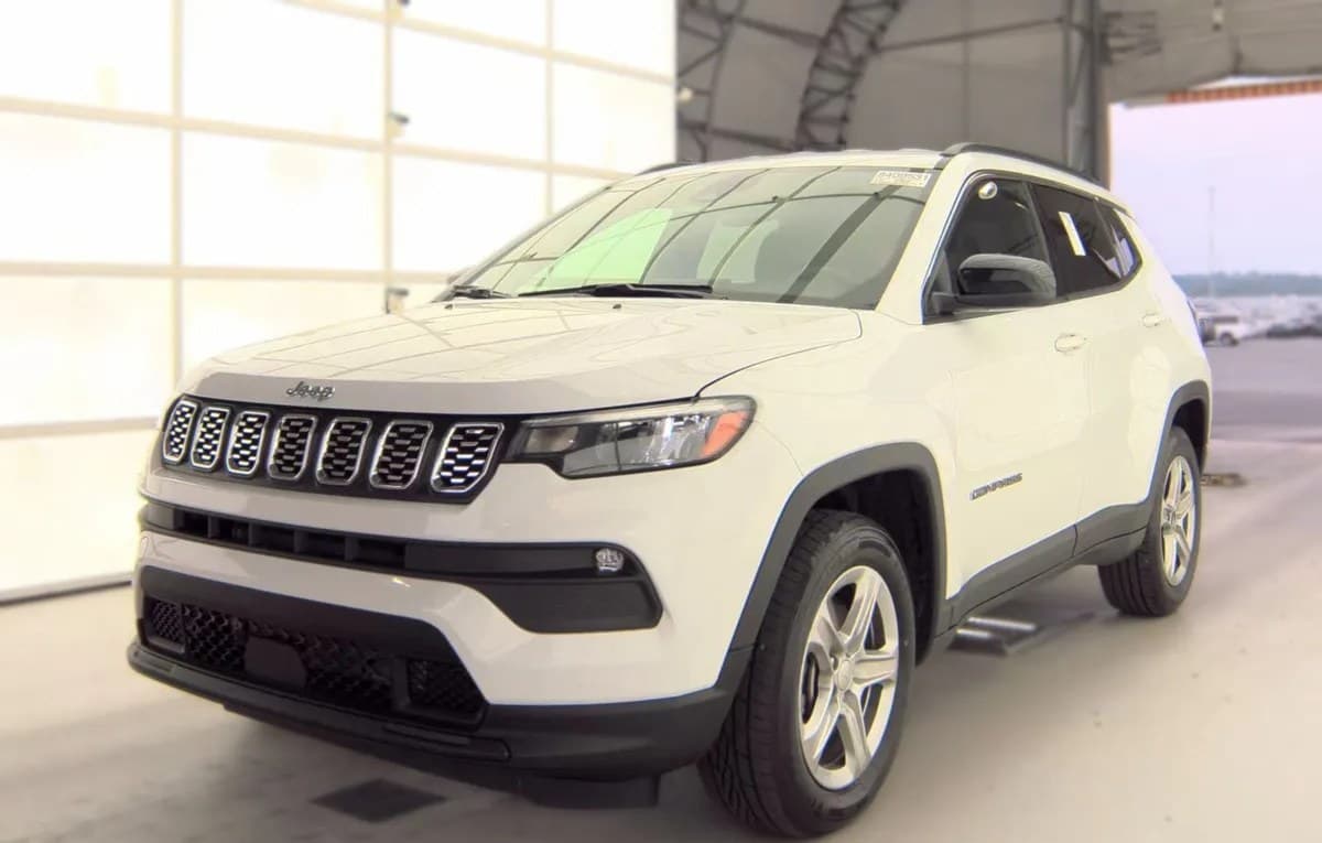 2024 JEEP COMPASS Latitude 2