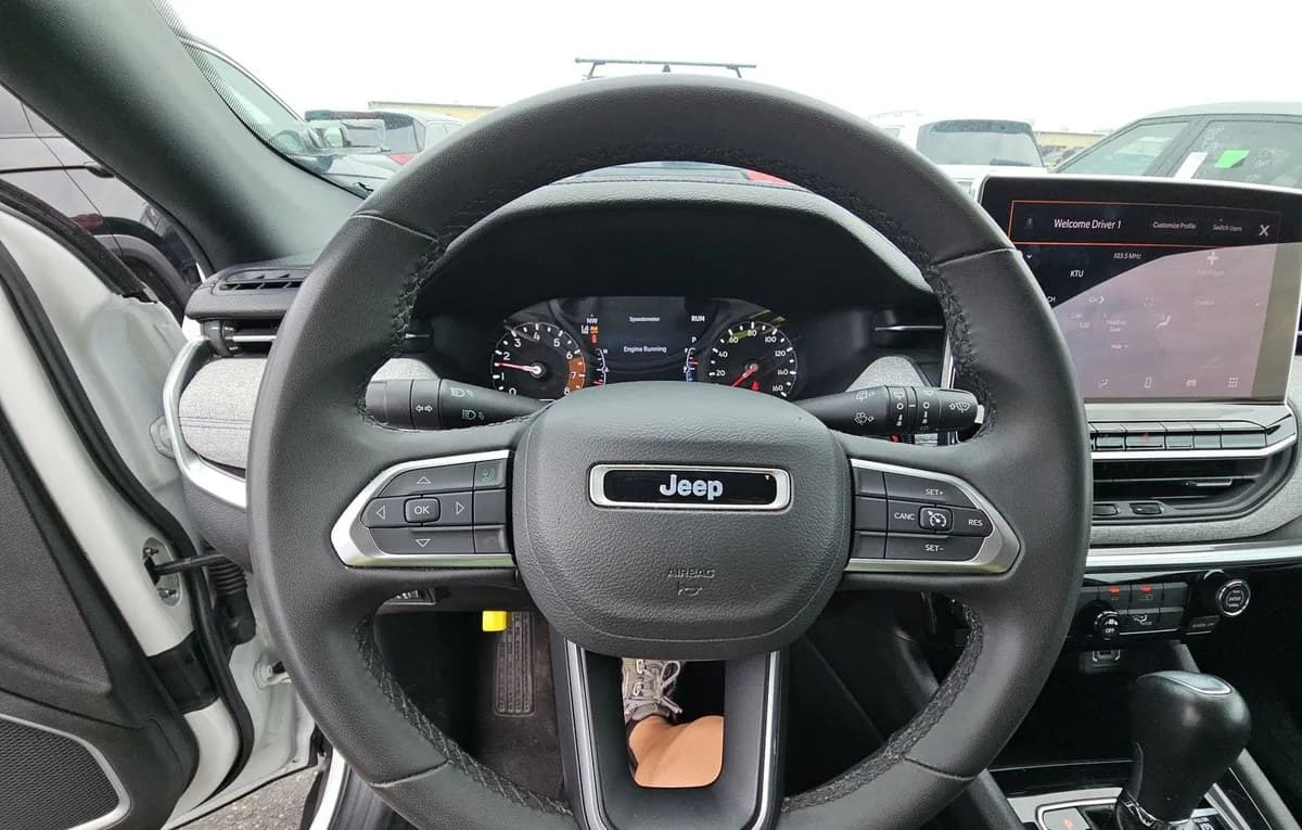 2024 JEEP COMPASS Latitude 7