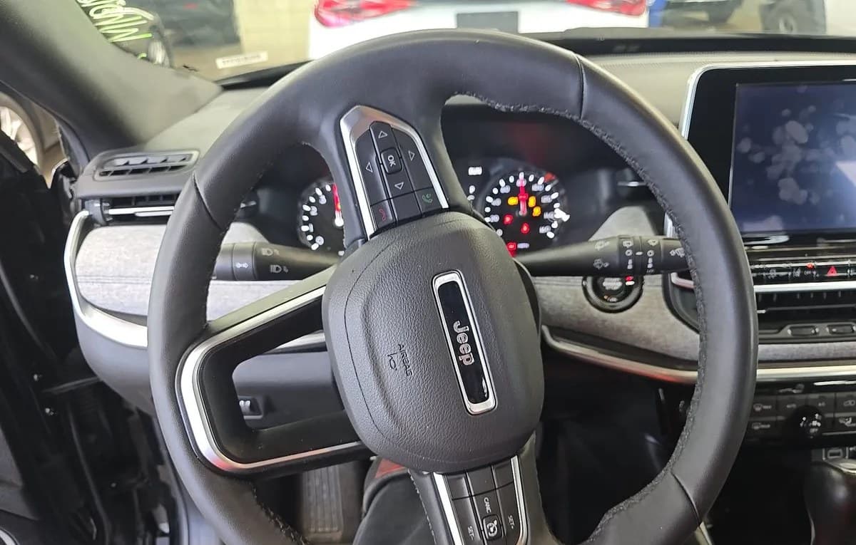 2025 JEEP COMPASS LATITUDE 7