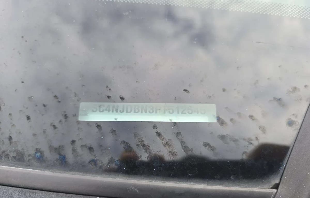 2023 JEEP COMPASS LATITUDE ALTITUDE Edition 3
