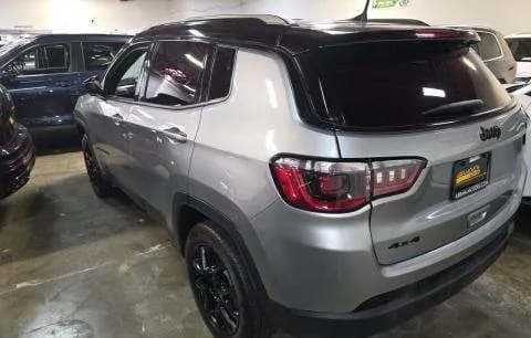 2023 JEEP COMPASS LATITUDE ALTITUDE Edition 3