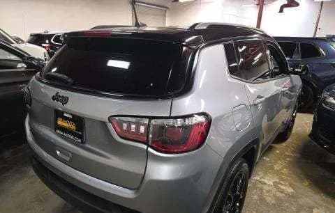 2023 JEEP COMPASS LATITUDE ALTITUDE Edition 4