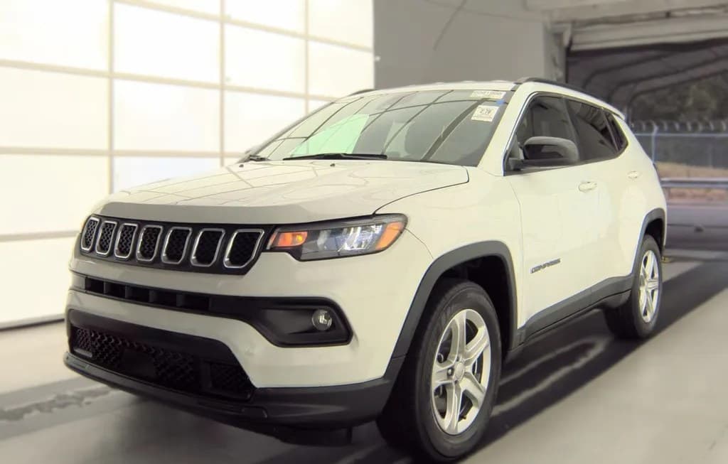 2023 JEEP COMPASS LATITUDE 1