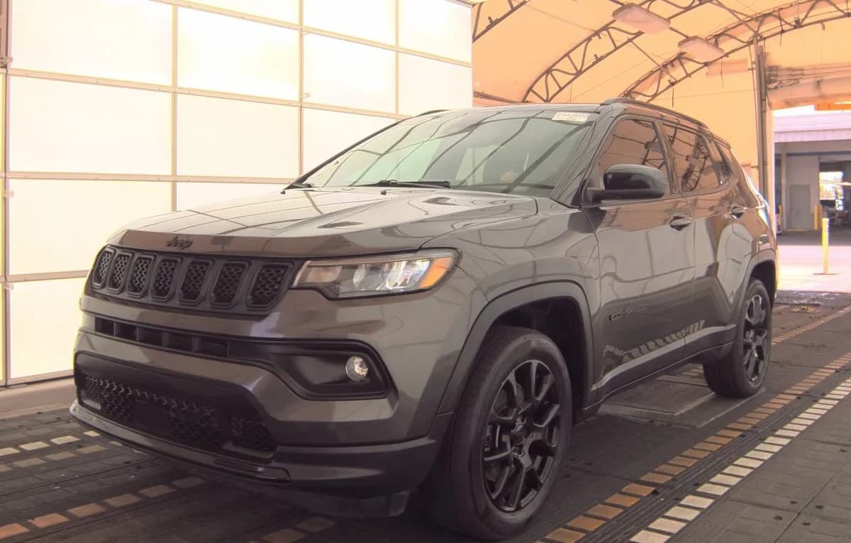 2023 JEEP COMPASS LATITUDE ALTITUDE Edition 2