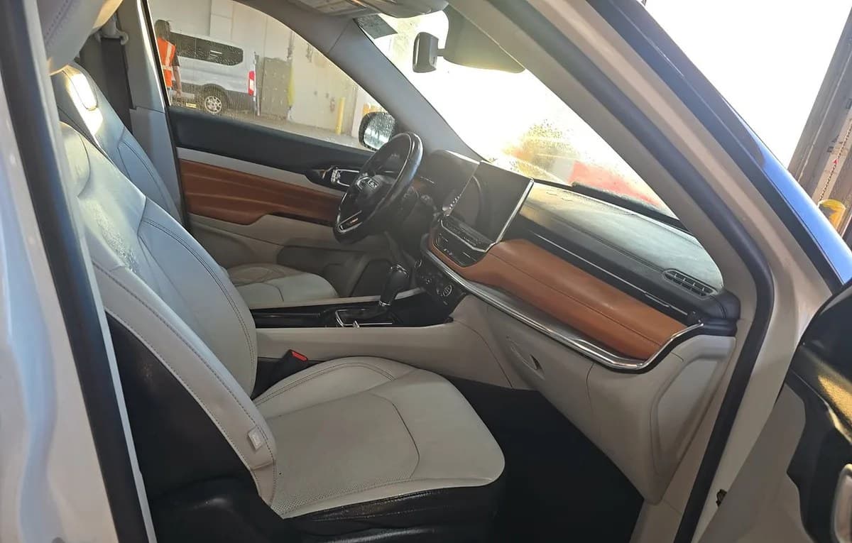 2022 JEEP COMPASS Limited 5