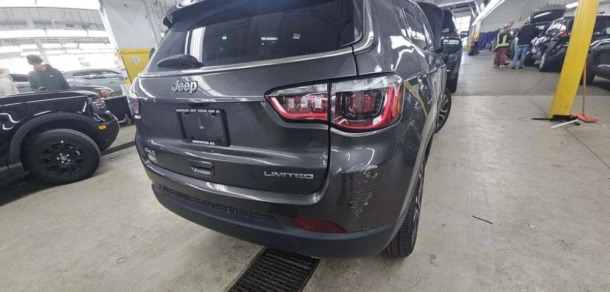 2022 JEEP COMPASS Limited 4