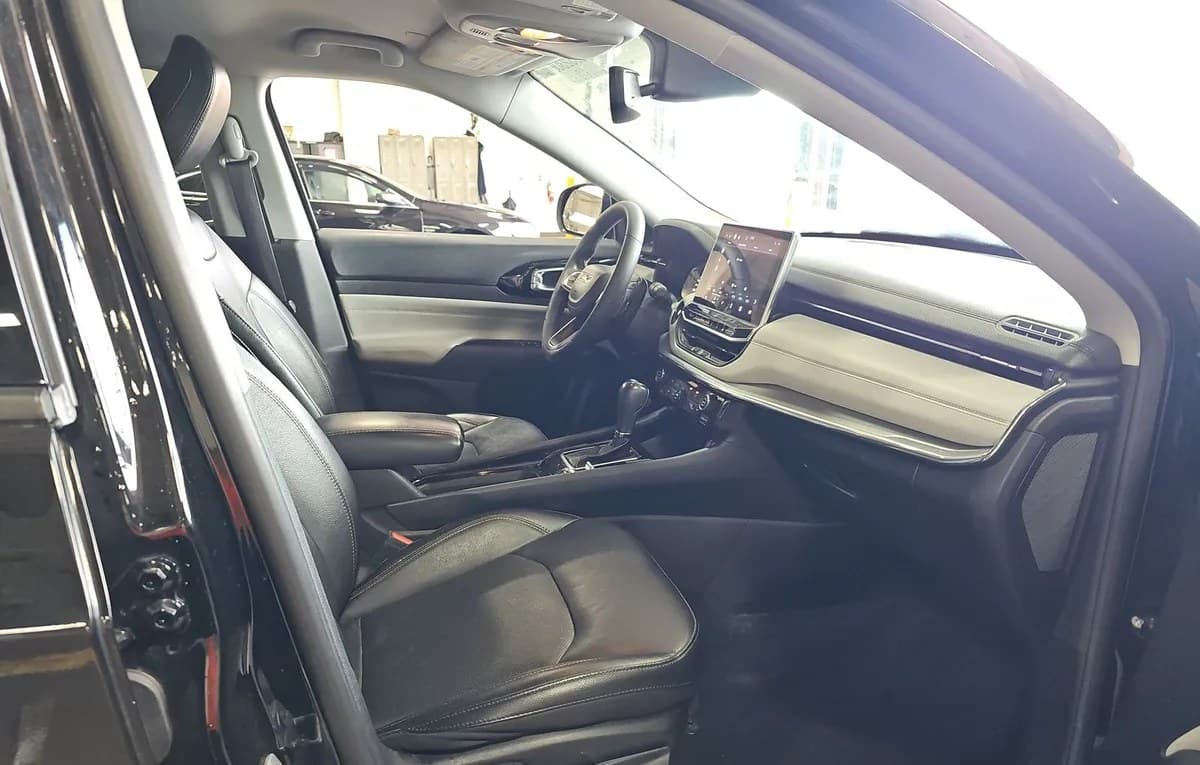 2022 JEEP COMPASS Limited 5