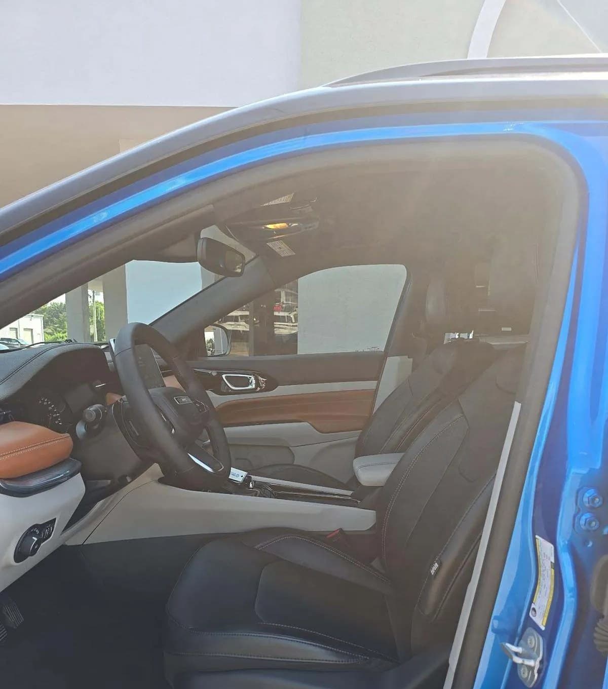 2023 JEEP COMPASS Limited 4