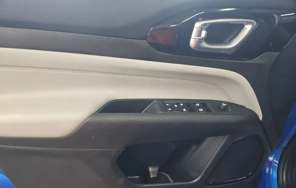 2023 JEEP COMPASS Limited 6