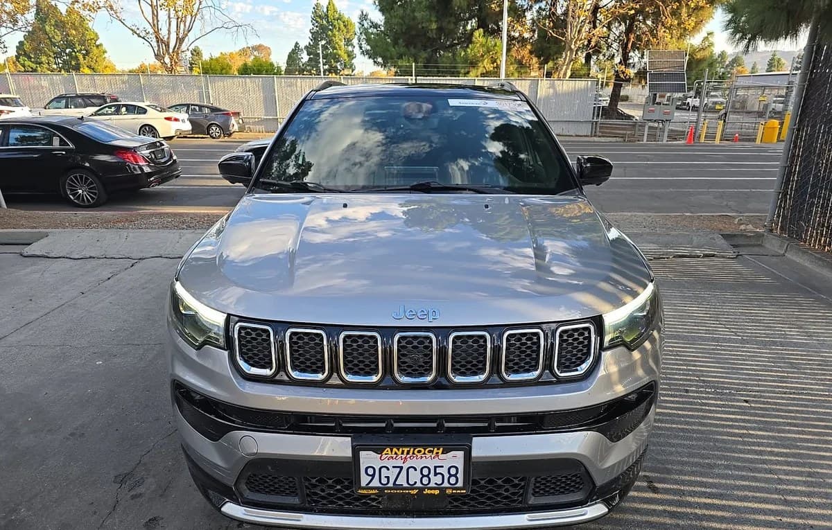 2023 JEEP COMPASS LIMITED 3