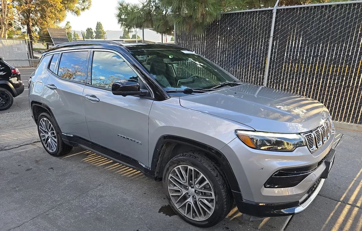 2023 JEEP COMPASS LIMITED 4